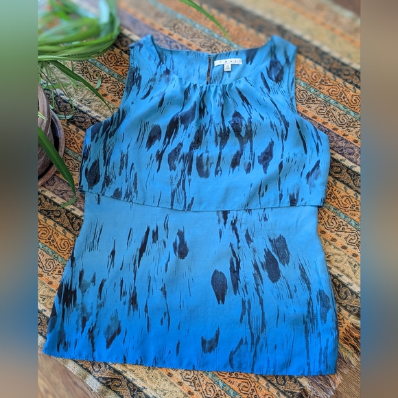 CAbi 100% Silk Tiered Sleeveless Blouse - Picture 6 of 8